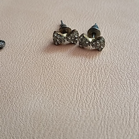 Assorted earrings - Picture 3 of 5